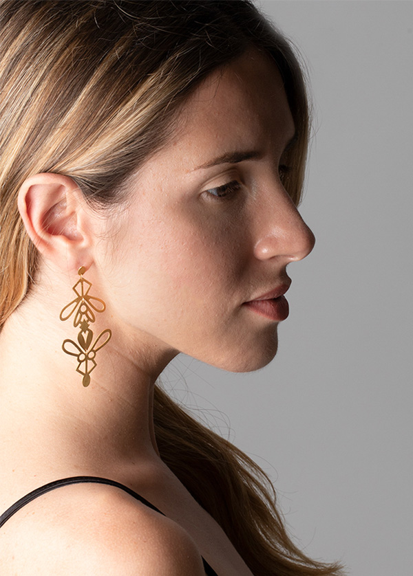 Regina Apis Earrings (L)|Large