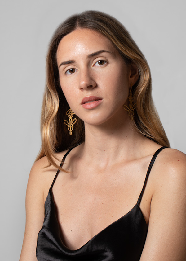 Regina Apis Earrings (L)|Large - Image 3