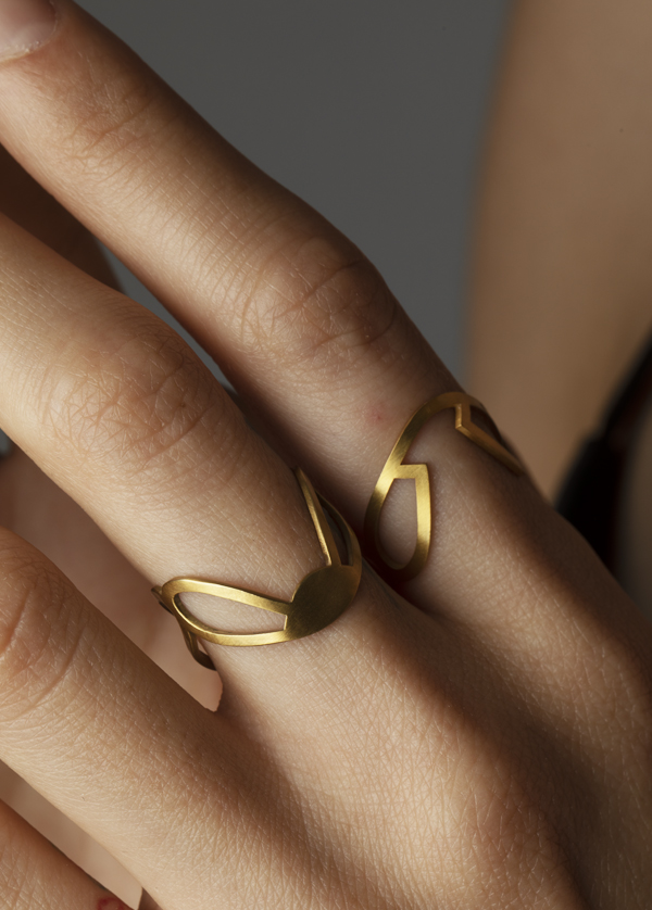 Regina Apis Ring (XS)|Extra Small - Image 4