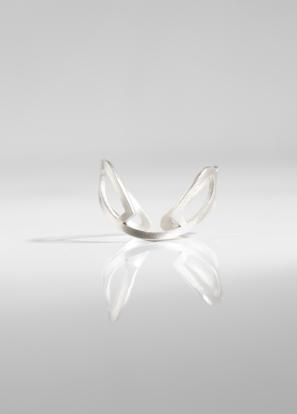 Regina Apis Ring (XS)|Extra Small - Image 3